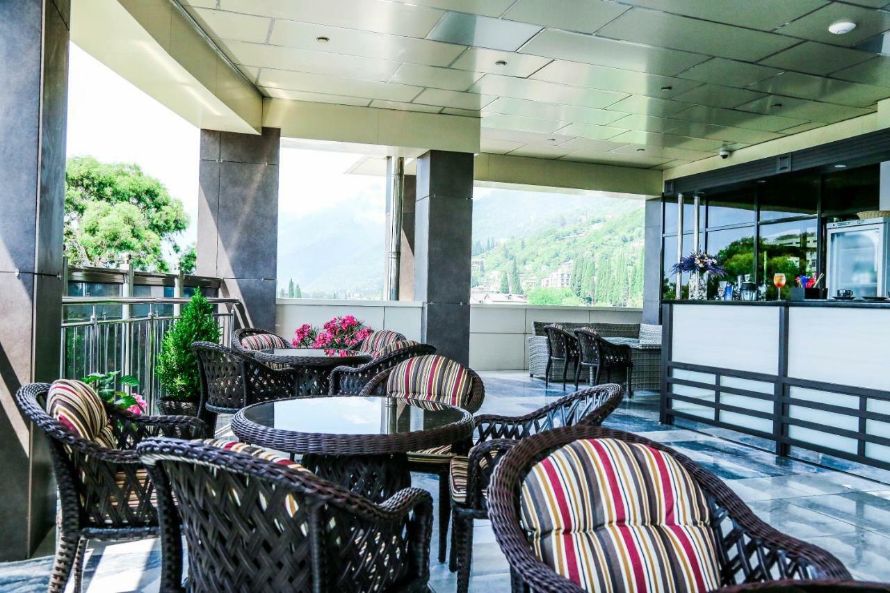 Grand Hotel Gagra Exterior foto