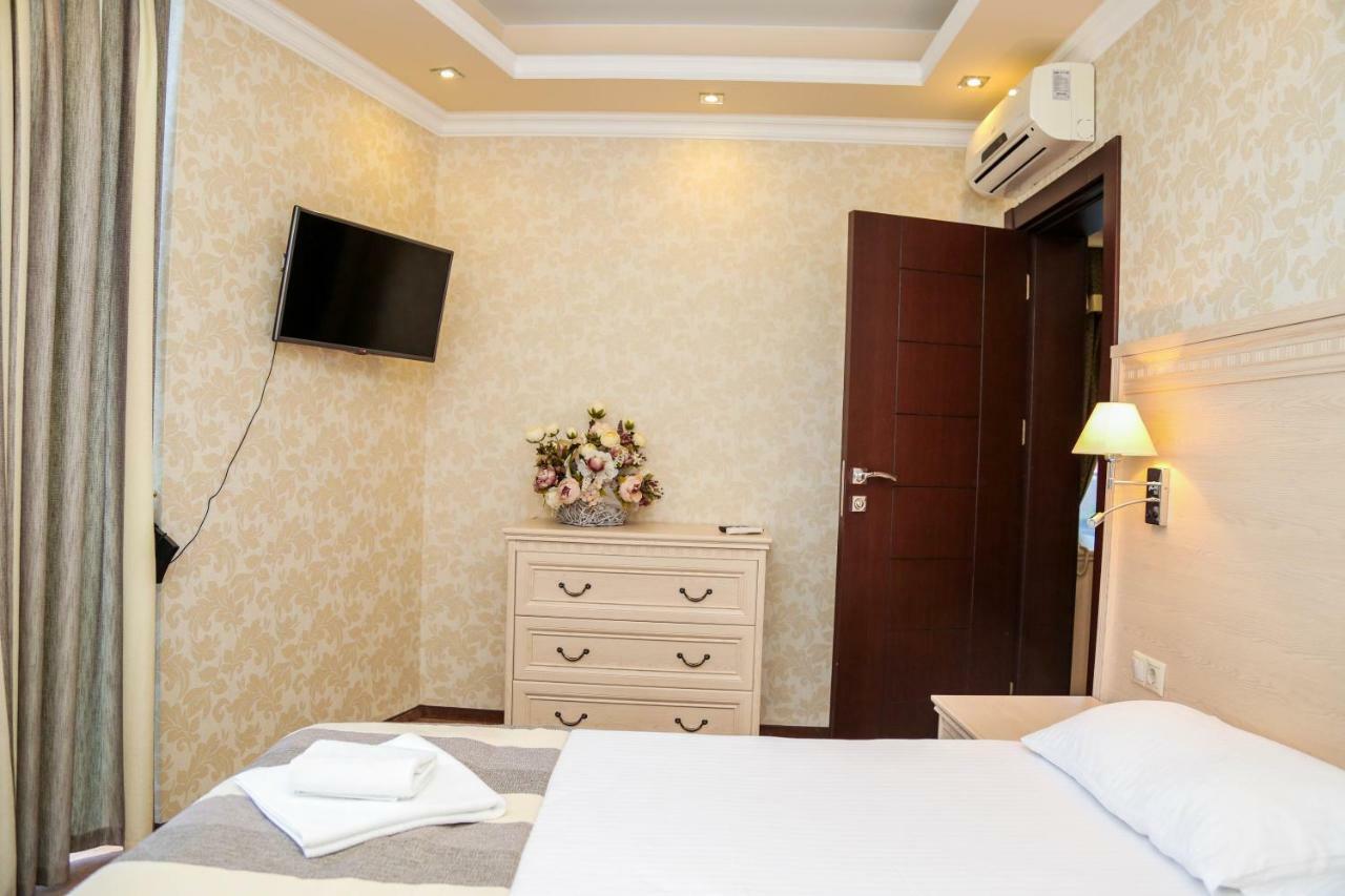 Grand Hotel Gagra Exterior foto
