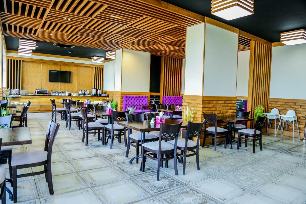 Grand Hotel Gagra Exterior foto